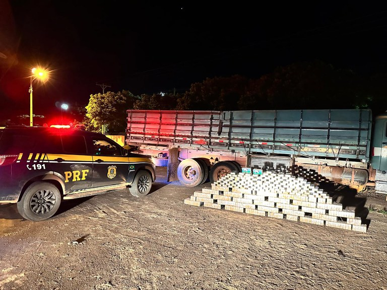 PRF apreende 457 Kg de cocaína em Chapadão do Sul (MS)