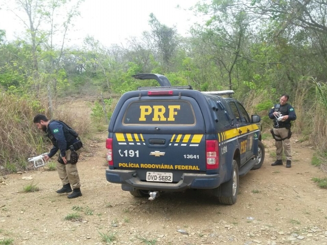 PRF utiliza drone e prende quadrilha que levava carros roubados para o Paraguai por estradas vicinais 