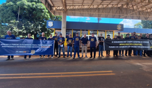 PRFs e Policiais Penais Federais protestam na BR-262 por criação de fundo contra o crime organizado