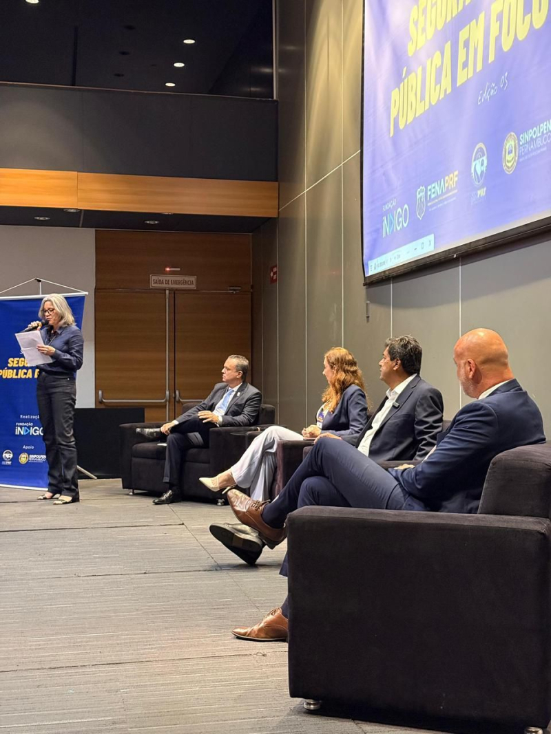 Diretora de Inteligência da PRF participa do 3ª Seminário Segurança em Foco