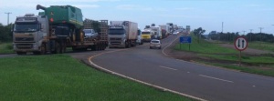 Protestos contra alta no preço do diesel param rodovias em Mato Grosso do Sul